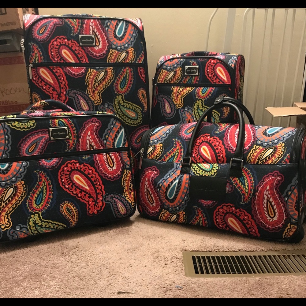 4 piece Vera Bradley luggage set - Picture 1 of 8